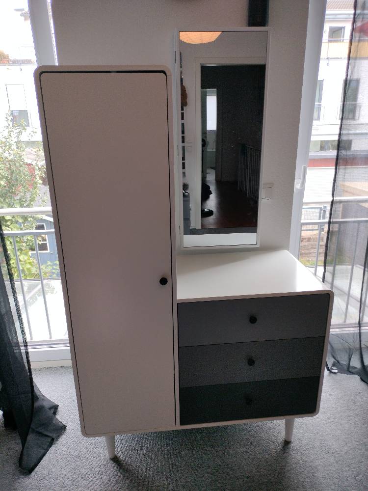 Weiß-grauer Kleiderschrank und Schubladen OHNE SPIEGEL