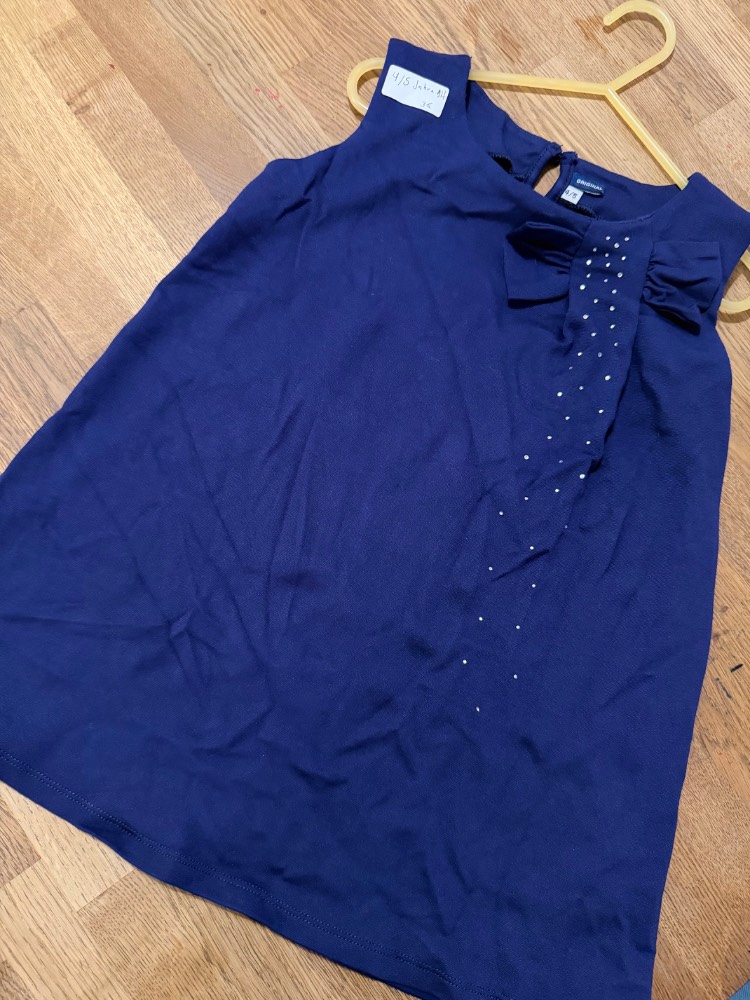 Blaues Mädchen Kleid mit Schleife und Strasssteinen Gr. 116