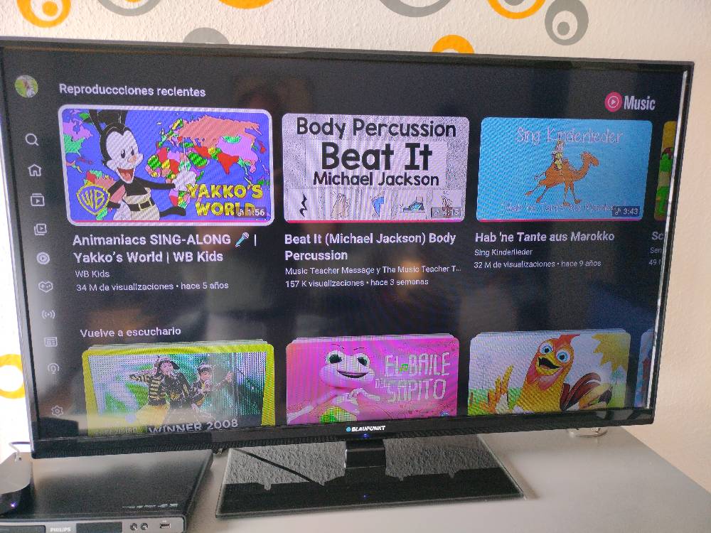 Blaupunkt Fernseher 49"mit Fernbedienung