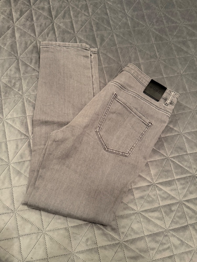 BOSS Jeans hellgrau für Damen (Größe 29-30)