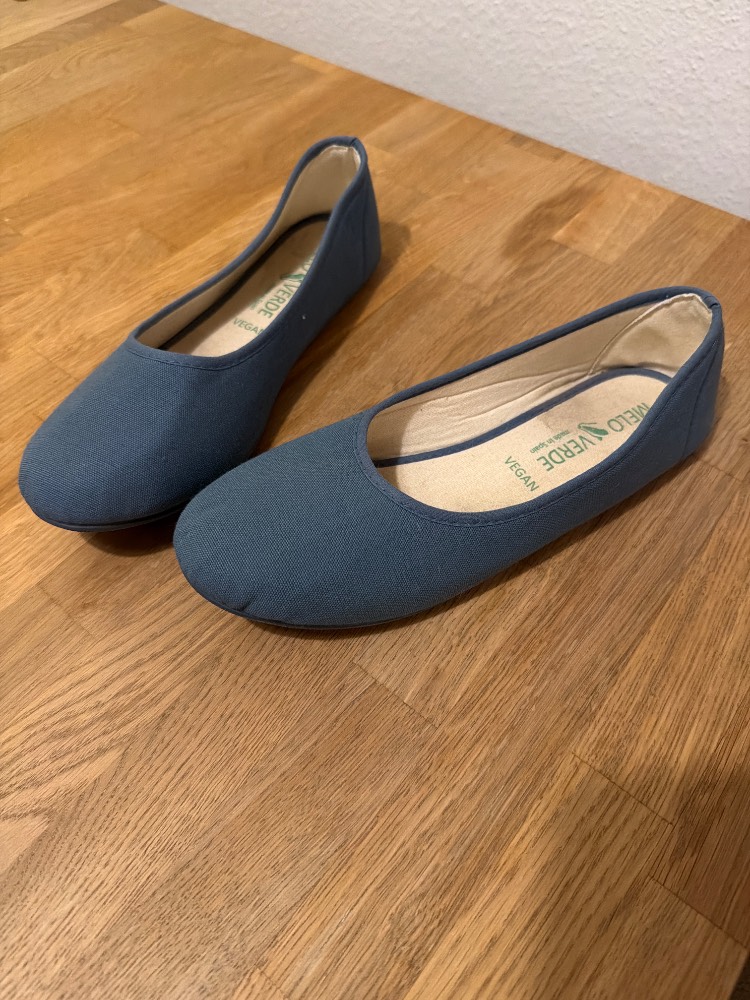 Blaue Ballerinas Melo Verde Vegan. Gr. 40